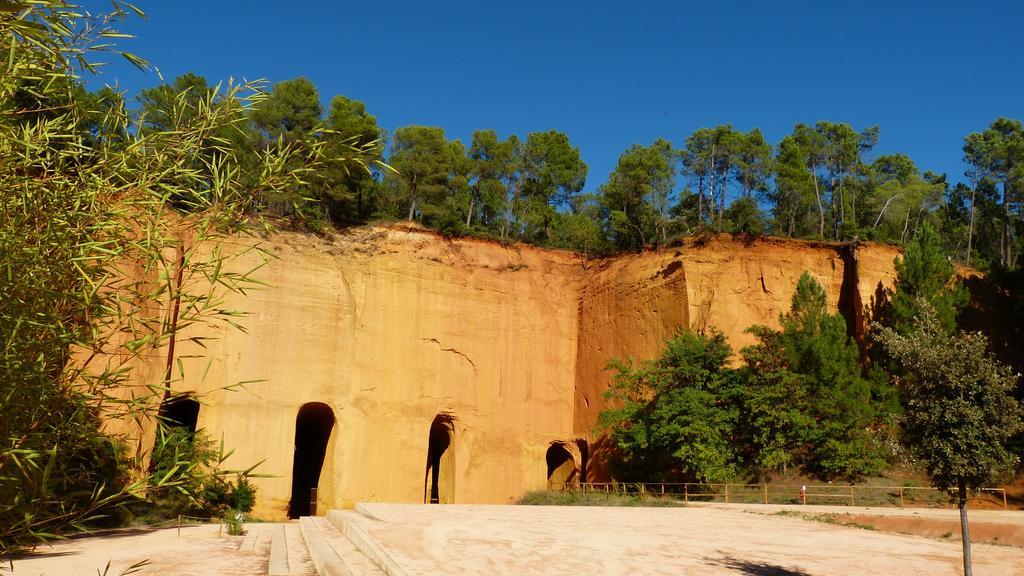 Отель Domaine Les Chenes Blancs Сен-Сатюрнен-д'Апт Экстерьер фото